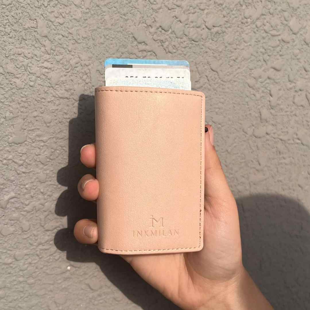 Smart Pop-Up Wallet