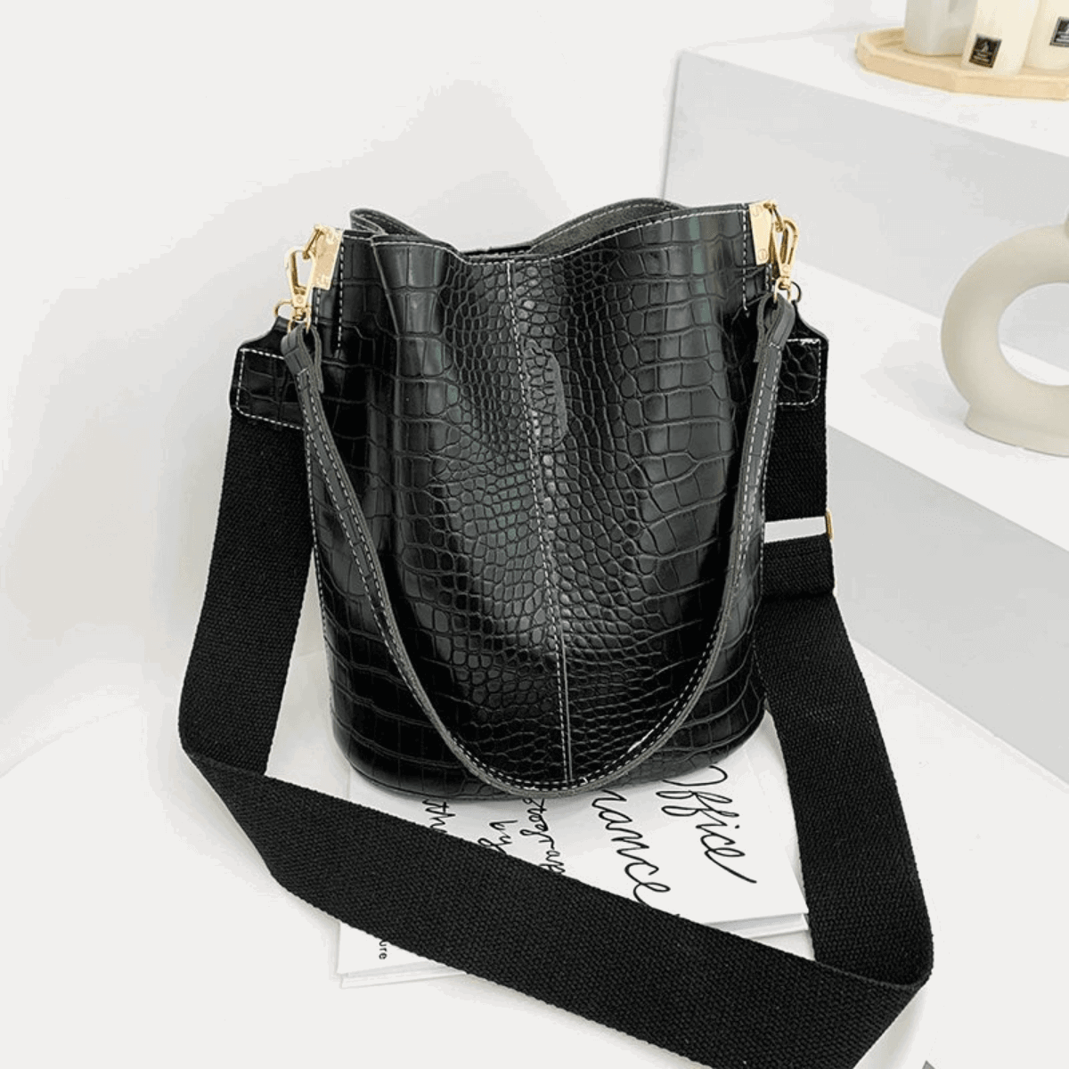 Amazon.com: Silver Metallic Purse Hobo Bags for Women Fashion Crocodile  Pattern Leather Shoulder Handbag Underarm Bag : Clothing, Shoes & Jewelry