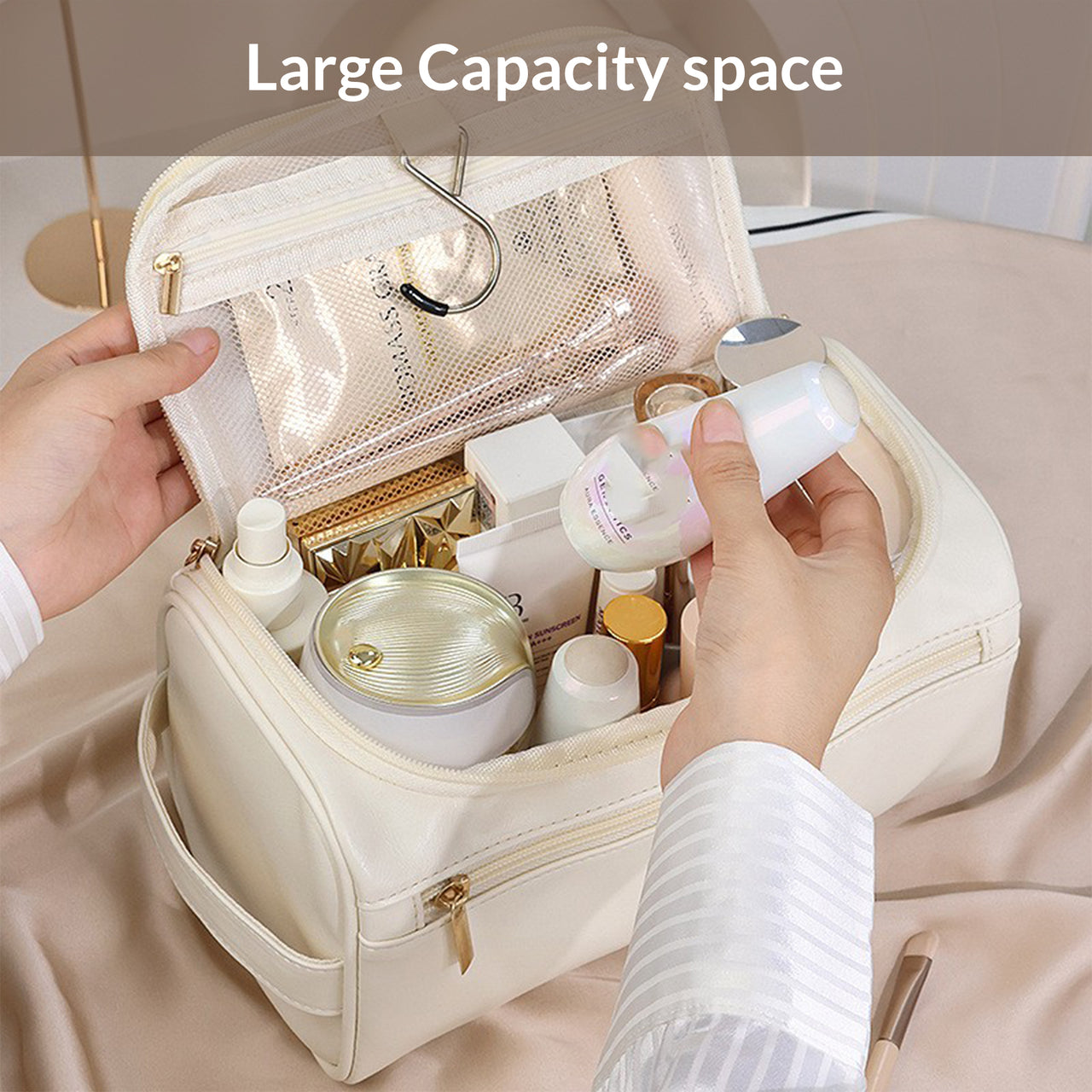 Large Capacity Vegan Leather Toiletry Travel Bag for Men & Women , Waterproof toiletry Wash Bag